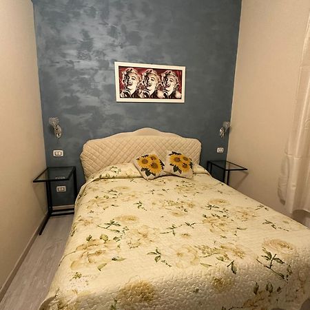 Marcelina Holidays Rooms Roma Exterior foto