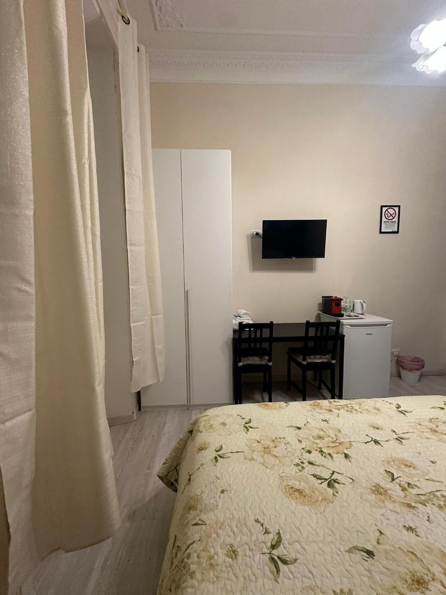 Marcelina Holidays Rooms Roma Exterior foto